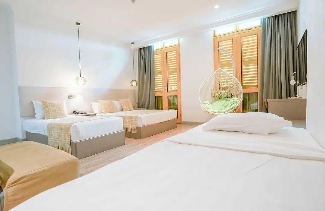 Champion Hotel-1